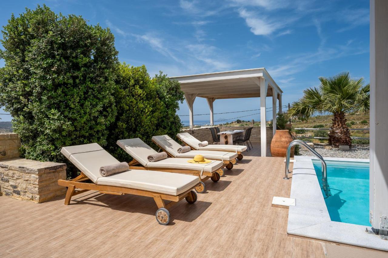 Golden Sky Villa Каміларіон Екстер'єр фото