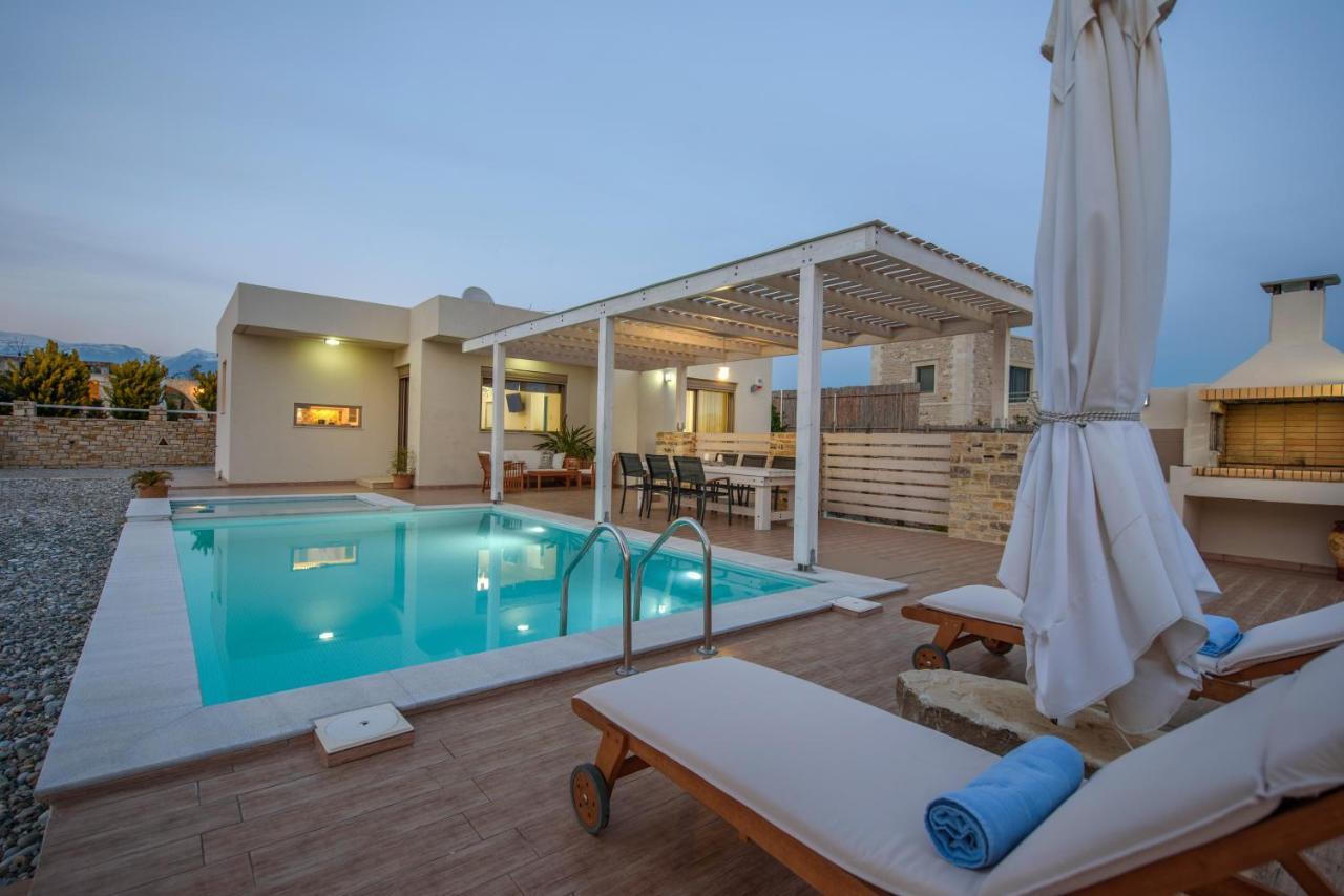 Golden Sky Villa Каміларіон Екстер'єр фото