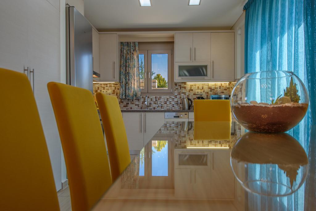 Golden Sky Villa Каміларіон Екстер'єр фото