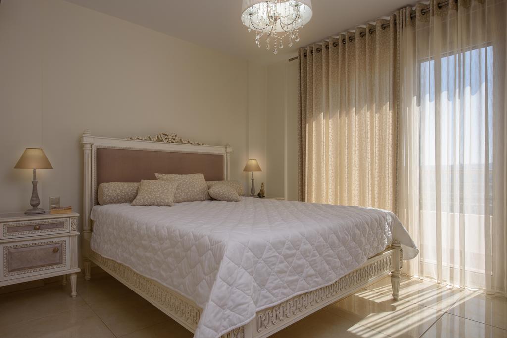 Golden Sky Villa Каміларіон Екстер'єр фото