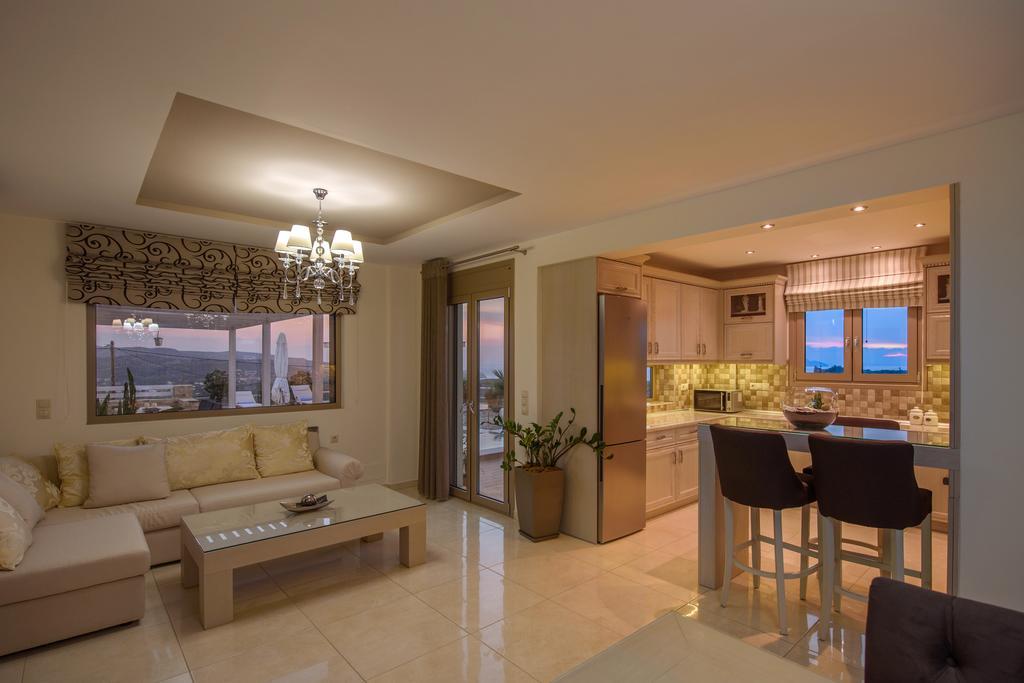 Golden Sky Villa Каміларіон Екстер'єр фото